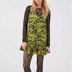 URBAN OUTFITTERS Camille Floral Mini Dress Yellow Black NWT Size XS